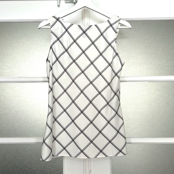 WHBM tank top - Picture 6 of 8